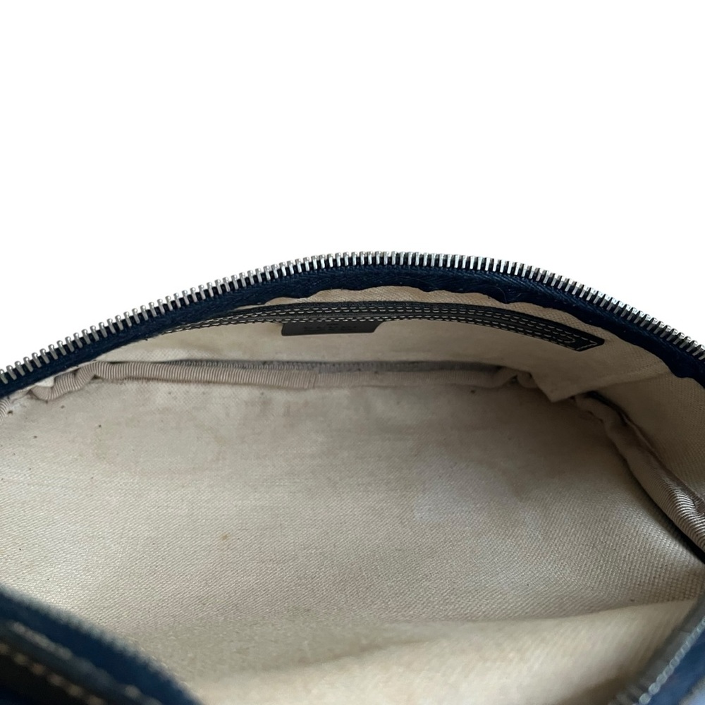 Gucci Monogram Crossbody Belt Waist Bag - Picture 6 of 10